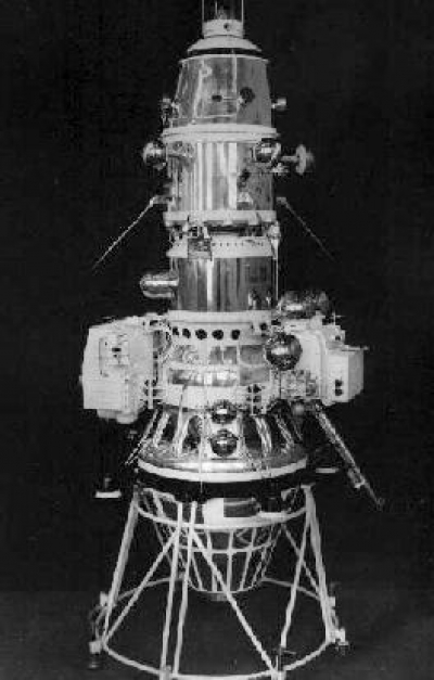 Межпланетная станция Луна-10